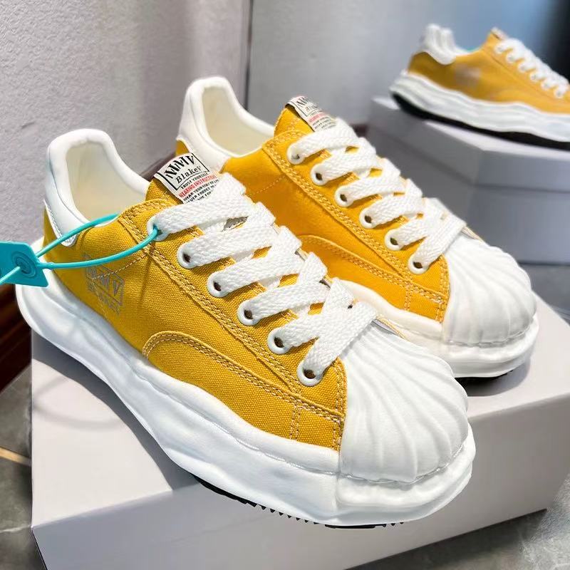 Canvas shell shoes