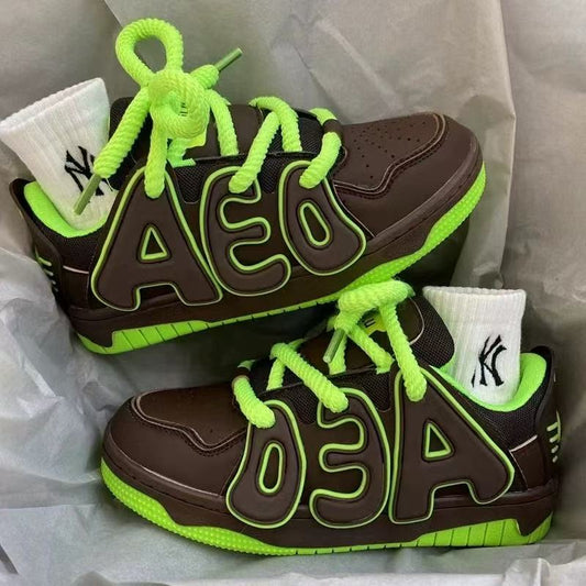 Thick-soled height-enhancing letter sports skateboard shoes