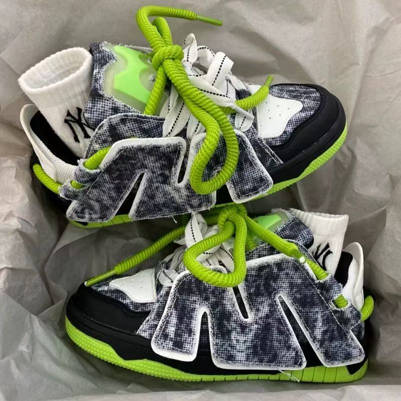 casual skateboarding shoes